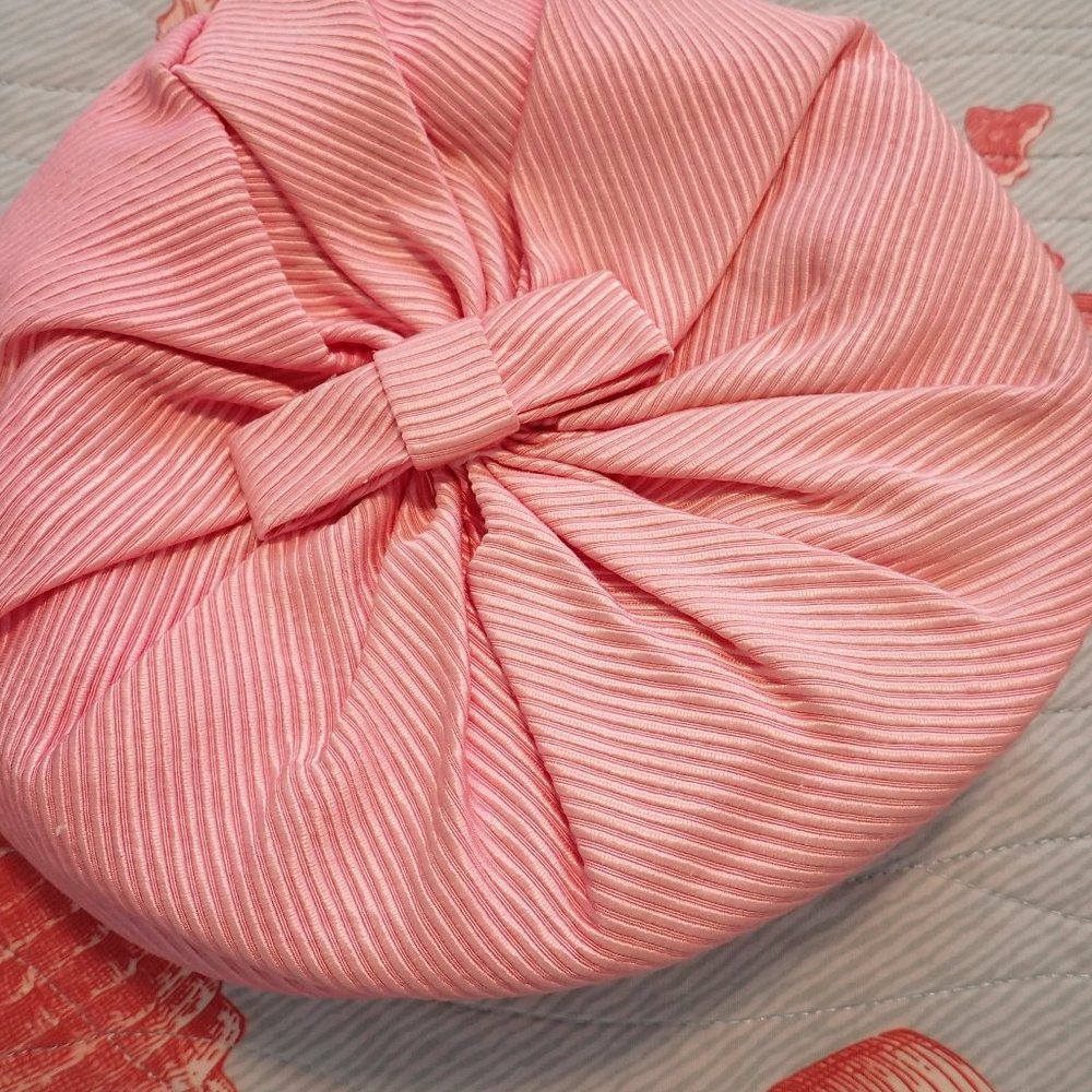 Adorable true vintage pink 60s hat!